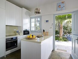 Paradisso Beach Villas