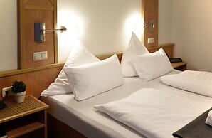 Hotel Zur Burg Sternberg
