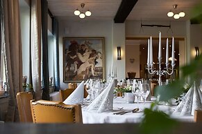 Hotel Zur Burg Sternberg