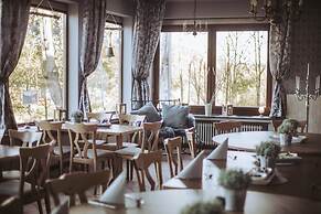 Hotel Zur Burg Sternberg