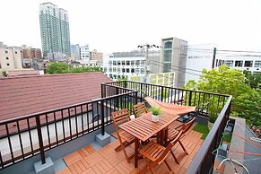 Koru Takanawa Gateway Hostel Cafe&Bar