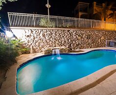 YalaRent Oasis Garden with private pool