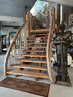 The Purple Martin Inn