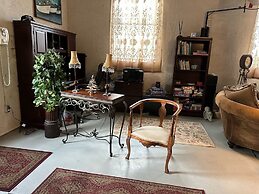 The Purple Martin Inn