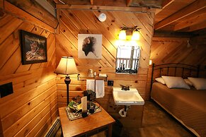 Judith Mountain Lodge