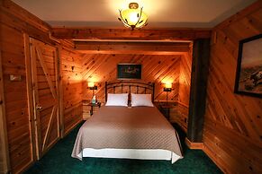 Judith Mountain Lodge