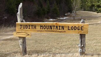 Judith Mountain Lodge