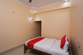 OYO 27706 Vineet
