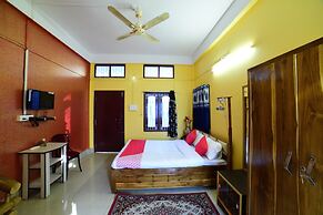 OYO 23001 Alohi Ghar