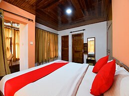 OYO Home 15642 Luxurious 2BHK