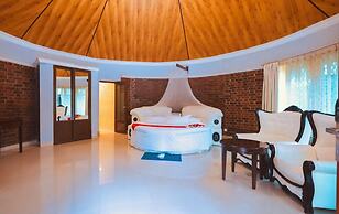 Lewi Resort and Spa
