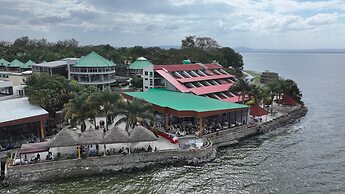 Lewi Resort and Spa