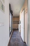Horoko Apartments by gaiarooms