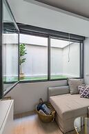 Horoko Apartments by gaiarooms