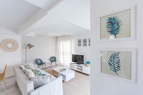 Horoko Apartments by gaiarooms