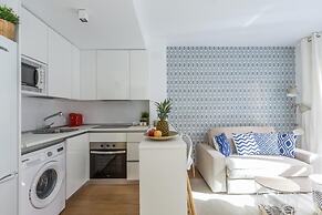 Horoko Apartments by gaiarooms