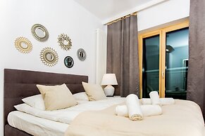 erApartments Mennica Residence