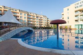 Large Studio in Polo Resort