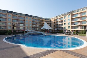 Large Studio in Polo Resort