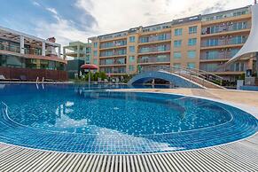 Large Studio in Polo Resort