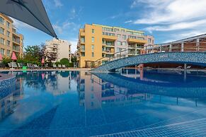 Large Studio in Polo Resort