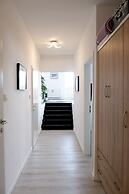 Oval Main Square Apartment