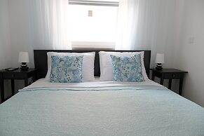 Oval Main Square Apartment