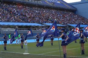 Oval Main Square Apartment