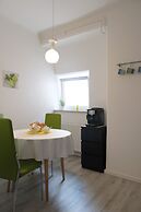 Oval Main Square Apartment