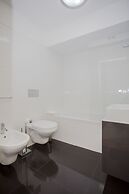 Liiiving - Bright Light Apartment