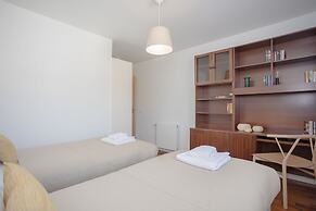 Liiiving - Bright Light Apartment