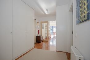 Liiiving - Bright Light Apartment