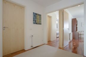 Liiiving - Bright Light Apartment