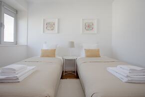 Liiiving - Bright Light Apartment