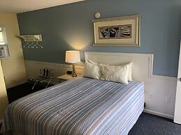 Harbor's Edge Motel