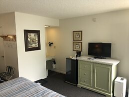 Harbor's Edge Motel