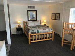 Harbor's Edge Motel
