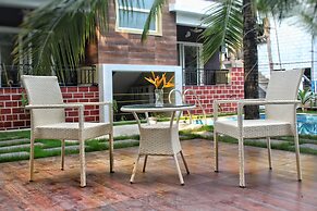 Mariners Bay Resorts