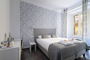 White Caesar Guesthouse