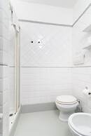 White Caesar Guesthouse