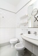 White Caesar Guesthouse