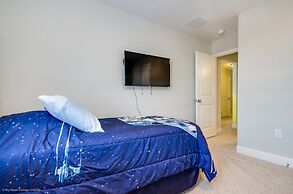 H5294 Ultimate 6 Bedroom 5 Bathroom Home With Pool