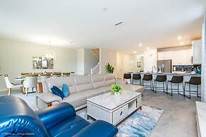 H1670 Brand new Amazing 8 Bedroom 5 Bathroom Villa