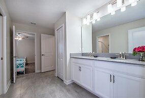 H1675 Brand new Luxury 8 Bedroom 5 Bathroom Villa