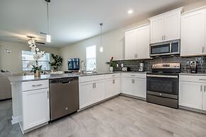 H1675 Brand new Luxury 8 Bedroom 5 Bathroom Villa