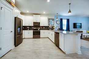 H1584 Brand new 8 Bedroom 5 Bathroom Villa