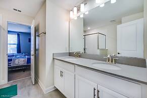 H1584 Brand new 8 Bedroom 5 Bathroom Villa