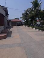 LaRosa Executive Guest House