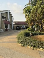 LaRosa Executive Guest House