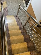 LaRosa Executive Guest House